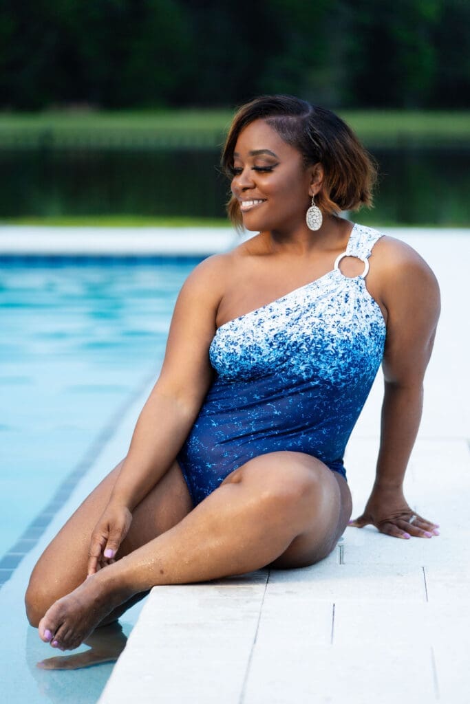 African American Woman in a pool in McCalls 8329 one-piece swimsuit